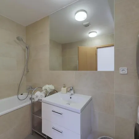 Aneri Old Town Apartamento *
